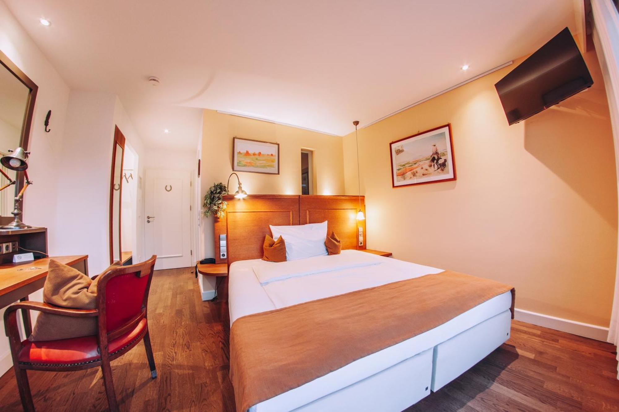 Hotel Zum Ochsen Oberstenfeld Экстерьер фото